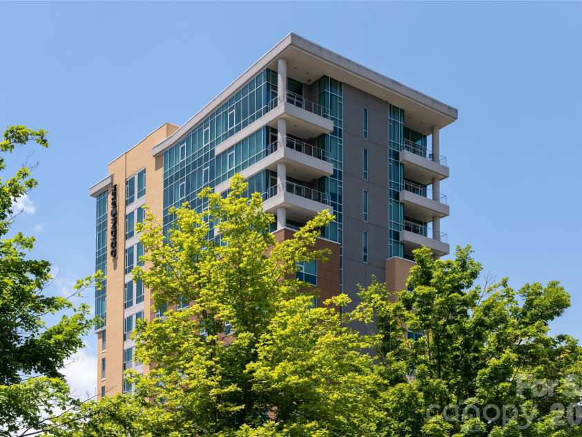 151 Haywood Street, Asheville, NC 28801.  MLS# CAR4257598, YatesRealty ID 4653. 