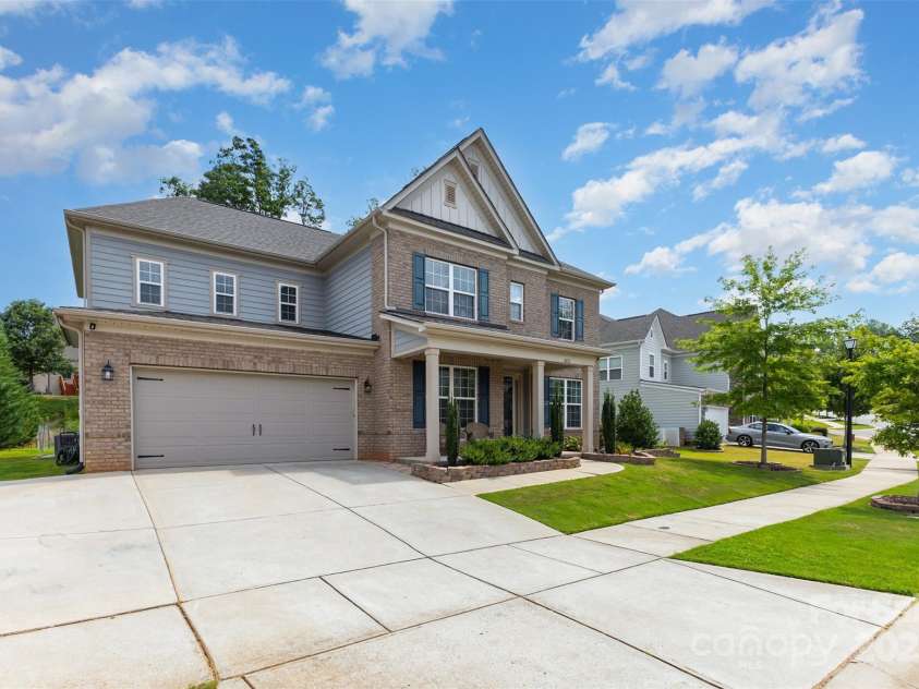 8651 Shadetree Street, Huntersville, NC 28078.  MLS# CAR4284717, YatesRealty ID 4653. 