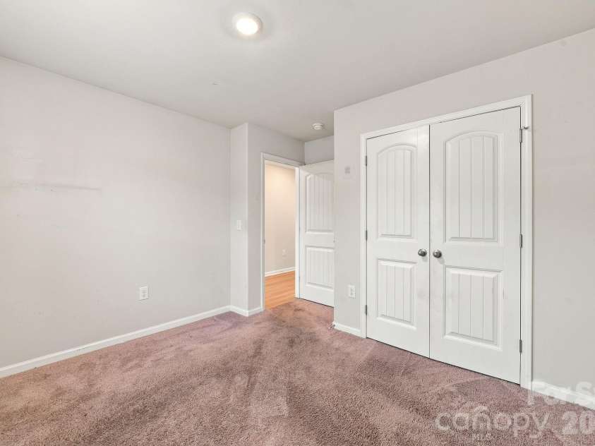 3325 Brighton Drive, Gastonia, NC 28052.  MLS# CAR4417796, YatesRealty ID 46536. 