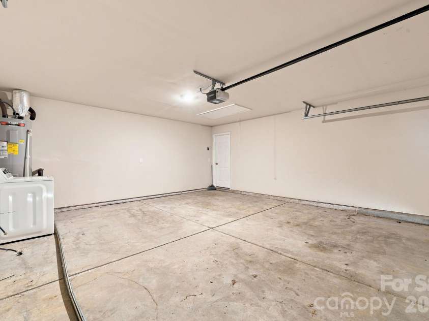 3325 Brighton Drive, Gastonia, NC 28052.  MLS# CAR4417796, YatesRealty ID 46536. 