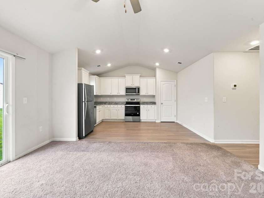 3325 Brighton Drive, Gastonia, NC 28052.  MLS# CAR4417796, YatesRealty ID 46536. 
