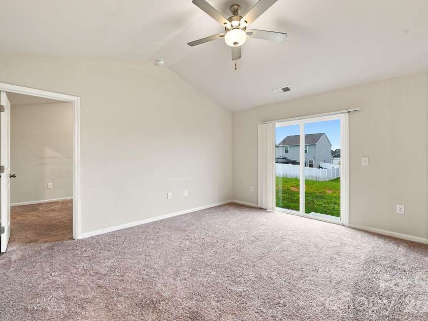 3325 Brighton Drive, Gastonia, NC 28052.  MLS# CAR4417796, YatesRealty ID 46536. 
