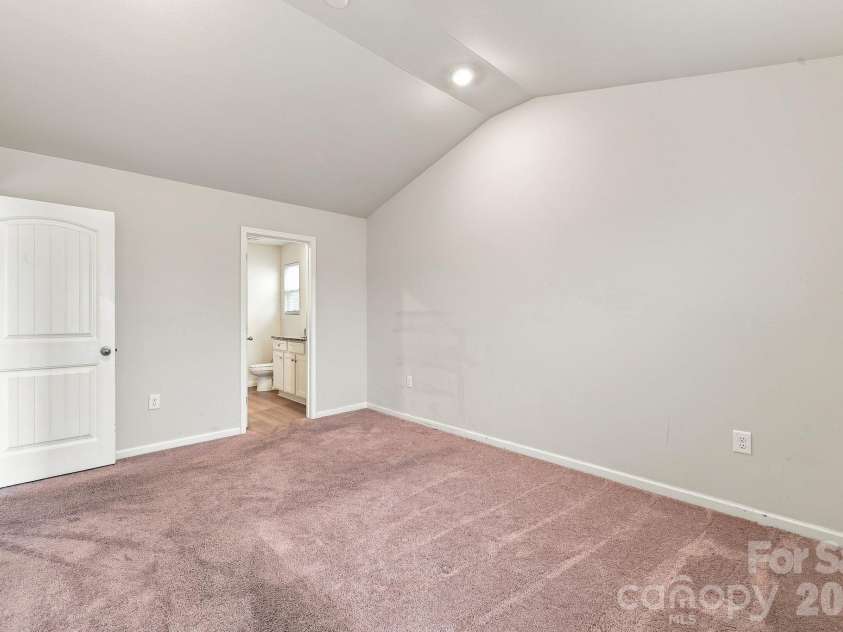 3325 Brighton Drive, Gastonia, NC 28052.  MLS# CAR4417796, YatesRealty ID 46536. 
