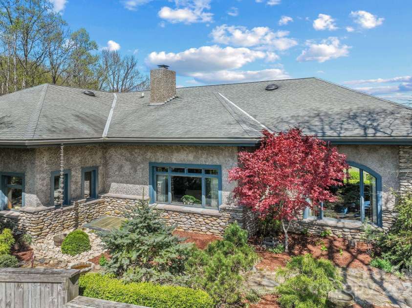 111 Flora Rose Trail, Asheville, NC 28803.  MLS# CAR4239614, YatesRealty ID 4654. 