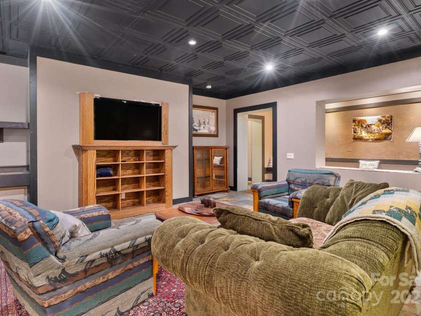 111 Flora Rose Trail, Asheville, NC 28803.  MLS# CAR4239614, YatesRealty ID 4654. 