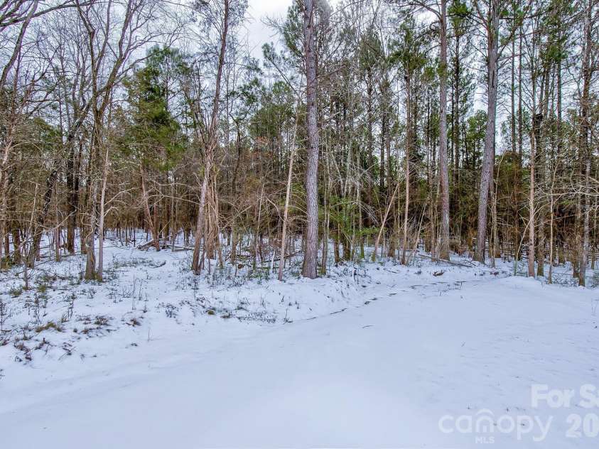 974 Old York Road, Chester, SC 29706.  MLS# CAR4343137, YatesRealty ID 4654. 