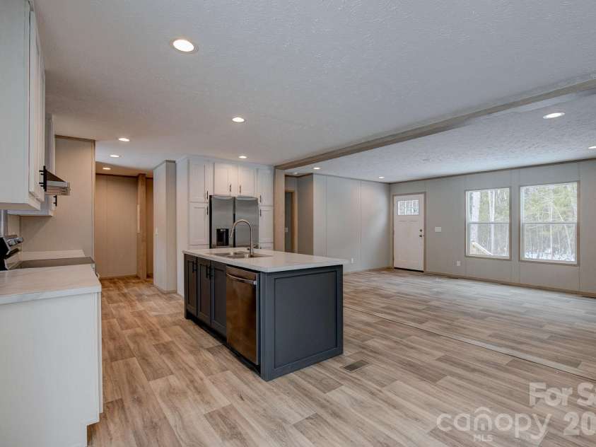 974 Old York Road, Chester, SC 29706.  MLS# CAR4343137, YatesRealty ID 4654. 