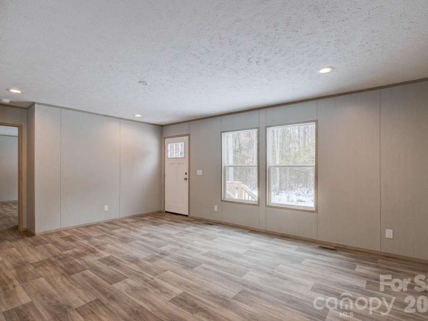 974 Old York Road, Chester, SC 29706.  MLS# CAR4343137, YatesRealty ID 4654. 
