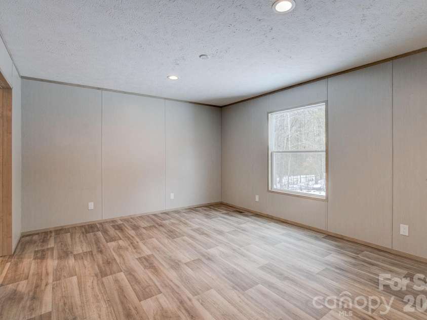 974 Old York Road, Chester, SC 29706.  MLS# CAR4343137, YatesRealty ID 4654. 