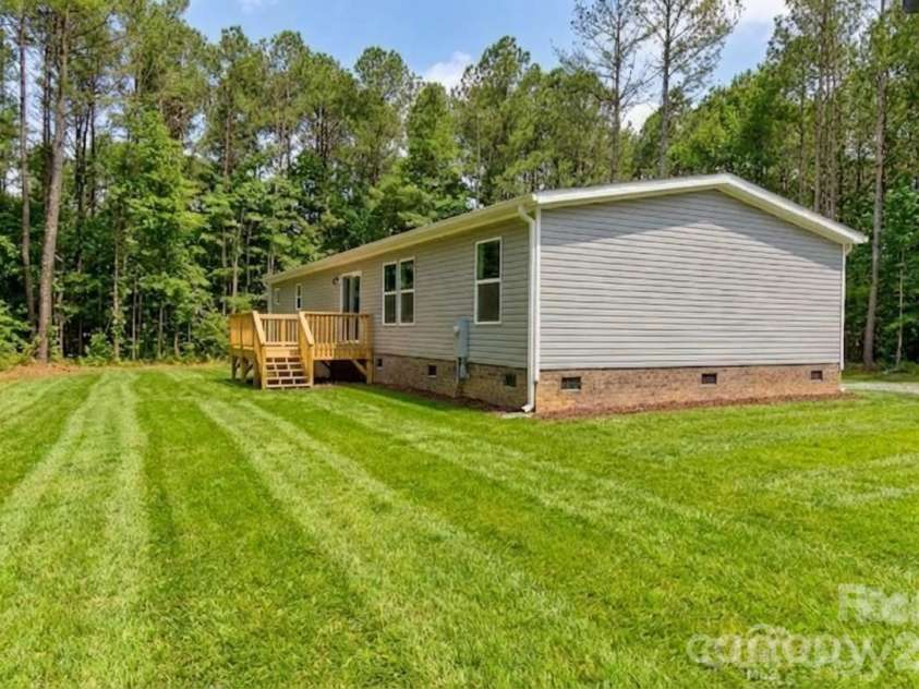 974 Old York Road, Chester, SC 29706.  MLS# CAR4343137, YatesRealty ID 4654. 