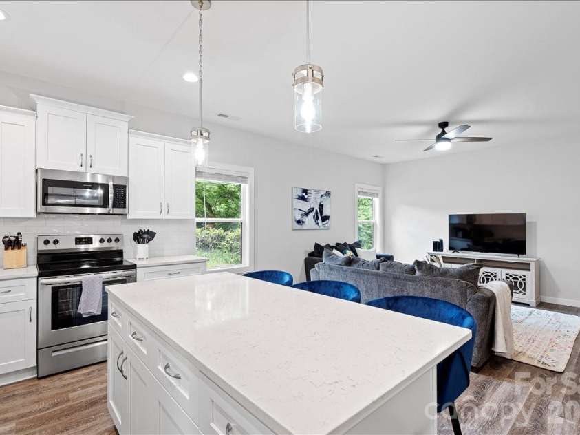 2041 Pine Drive, Gastonia, NC 28054.  MLS# CAR4417400, YatesRealty ID 46540. 