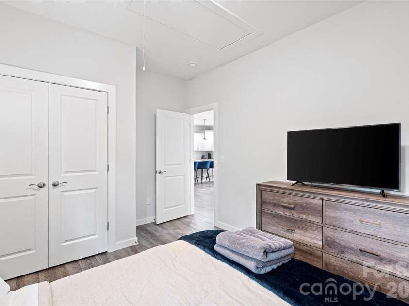 2041 Pine Drive, Gastonia, NC 28054.  MLS# CAR4417400, YatesRealty ID 46540. 