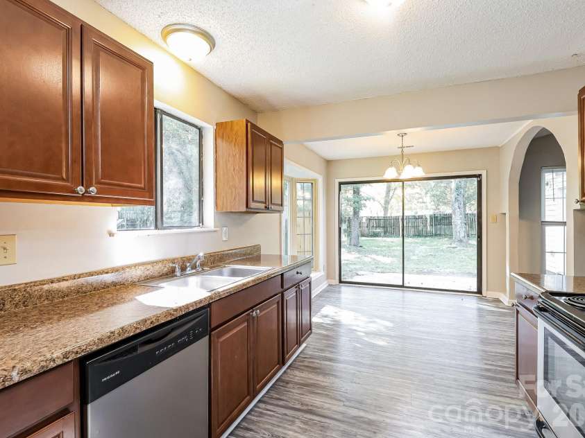 6701 Woodthrush Drive, Charlotte, NC 28227.  MLS# CAR4416822, YatesRealty ID 46542. 