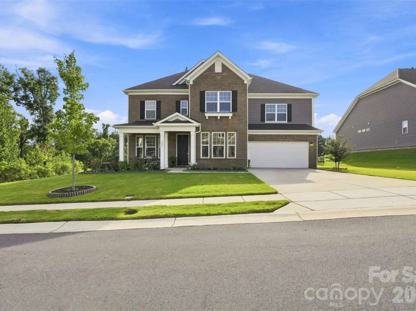 7041 Irongate Drive, Lancaster, SC 29720.  MLS# CAR4417160, YatesRealty ID 46543. 