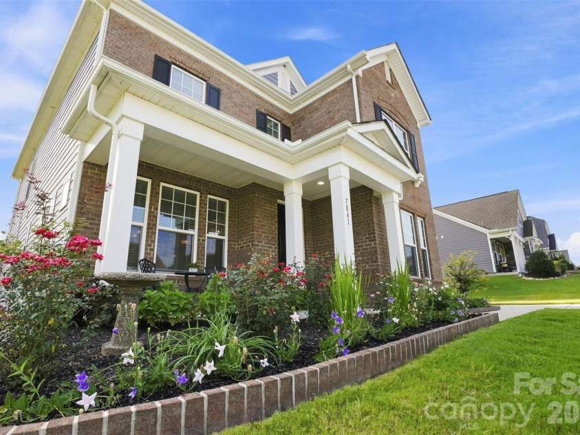 7041 Irongate Drive, Lancaster, SC 29720.  MLS# CAR4417160, YatesRealty ID 46543. 