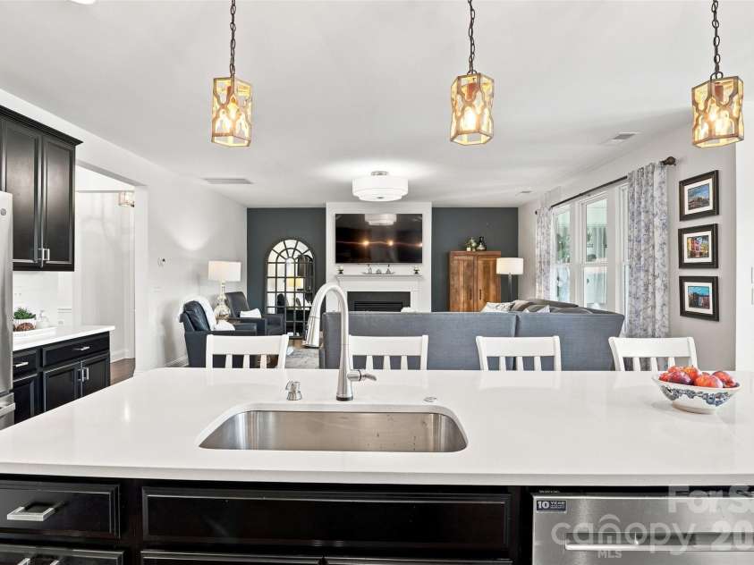 7041 Irongate Drive, Lancaster, SC 29720.  MLS# CAR4417160, YatesRealty ID 46543. 
