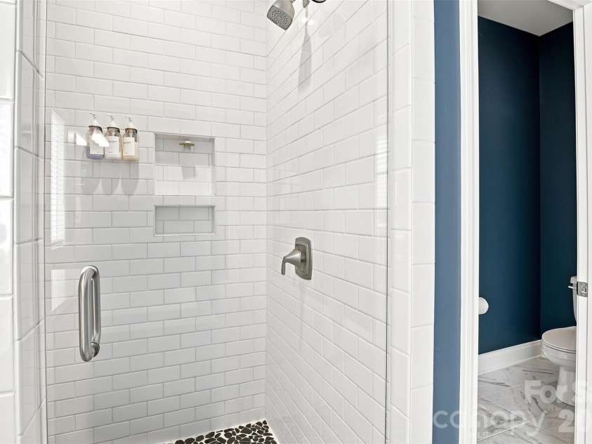 7041 Irongate Drive, Lancaster, SC 29720.  MLS# CAR4417160, YatesRealty ID 46543. 