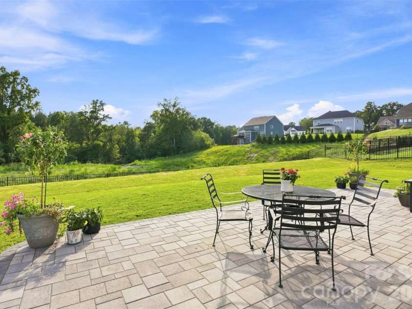 7041 Irongate Drive, Lancaster, SC 29720.  MLS# CAR4417160, YatesRealty ID 46543. 