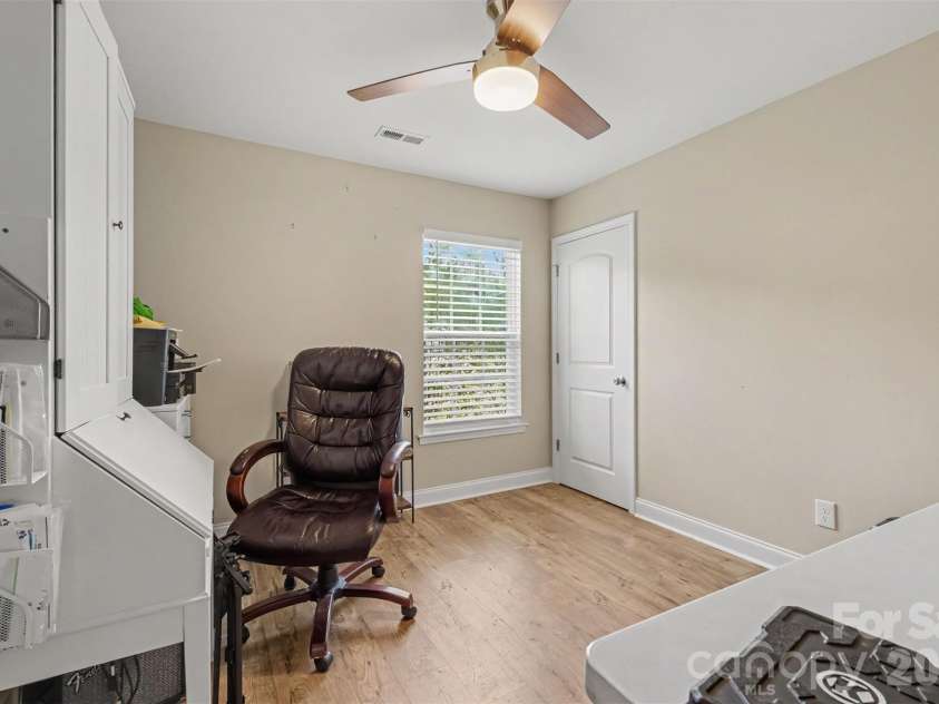 1505 Foxbrook Circle, Lancaster, SC 29720.  MLS# CAR4390971, YatesRealty ID 46546. 