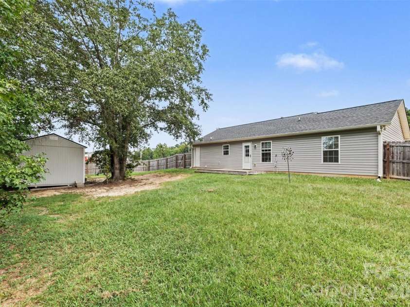 1505 Foxbrook Circle, Lancaster, SC 29720.  MLS# CAR4390971, YatesRealty ID 46546. 