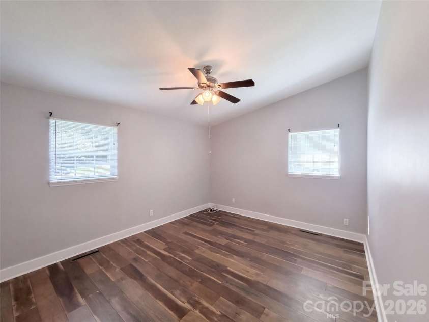 449 Virginia Avenue, Statesville, NC 28677.  MLS# CAR4417824, YatesRealty ID 46549. 