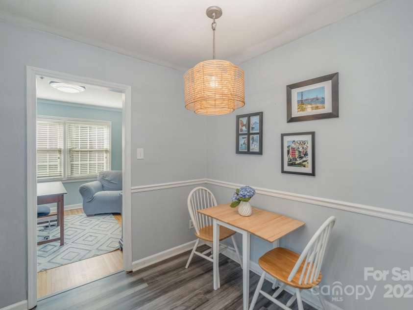 4001 Glenfall Avenue, Charlotte, NC 28210.  MLS# CAR4220300, YatesRealty ID 4655. 