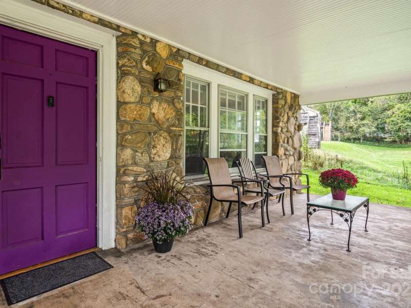 51 Gudger Road, Candler, NC 28715.  MLS# CAR4309786, YatesRealty ID 4655. 