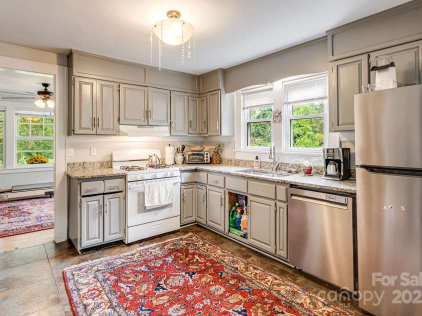 51 Gudger Road, Candler, NC 28715.  MLS# CAR4309786, YatesRealty ID 4655. 