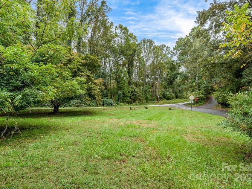 51 Gudger Road, Candler, NC 28715.  MLS# CAR4309786, YatesRealty ID 4655. 