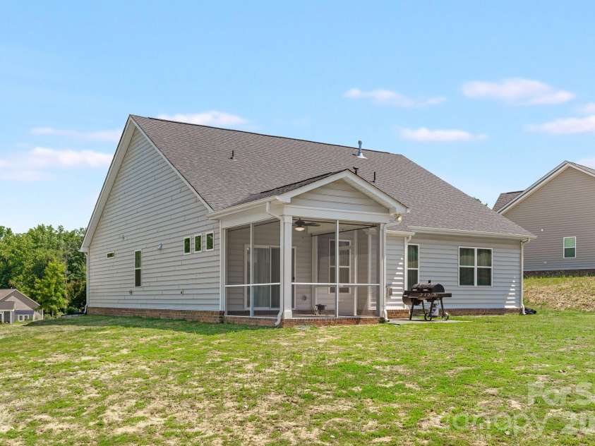 714 Sawgrass Ridge Court, Rock Hill, SC 29732.  MLS# CAR4353714, YatesRealty ID 4655. 