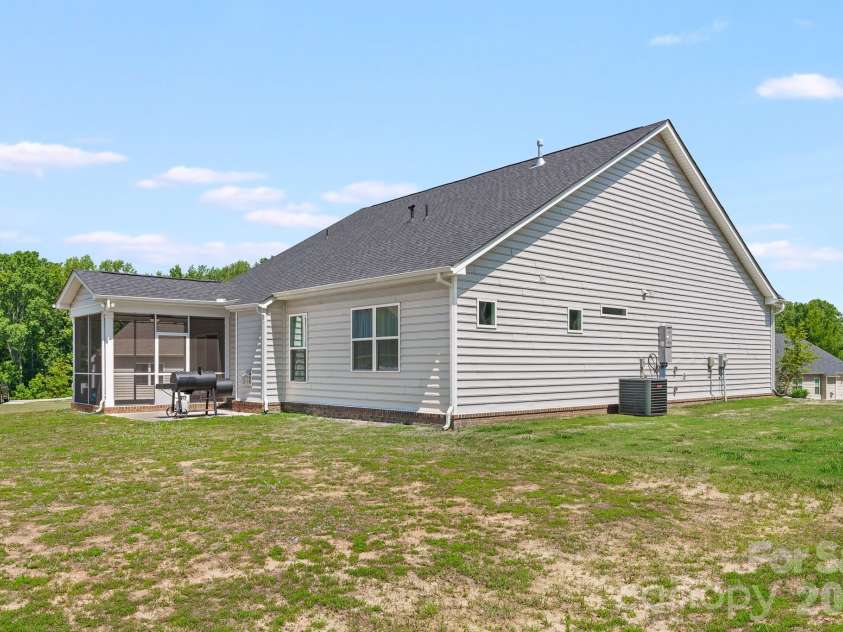 714 Sawgrass Ridge Court, Rock Hill, SC 29732.  MLS# CAR4353714, YatesRealty ID 4655. 