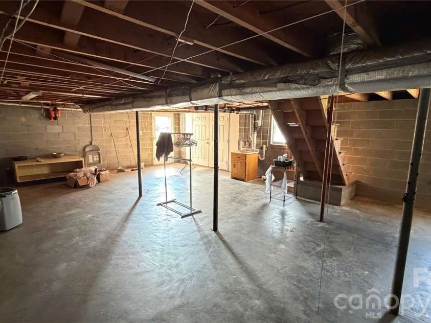 2372 Jamestown Road, Morganton, NC 28655.  MLS# CAR4417833, YatesRealty ID 46552. Full basement