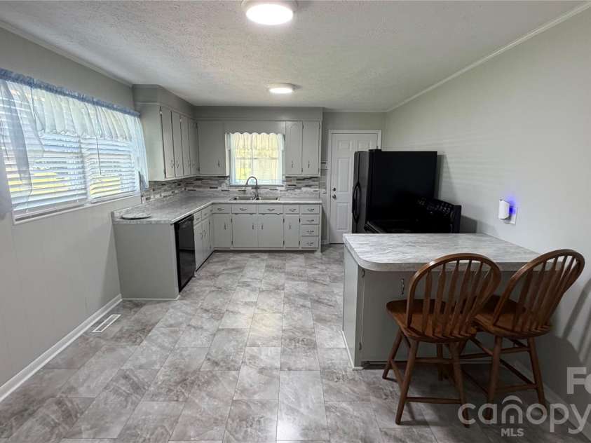 2372 Jamestown Road, Morganton, NC 28655.  MLS# CAR4417833, YatesRealty ID 46552. Kitchen