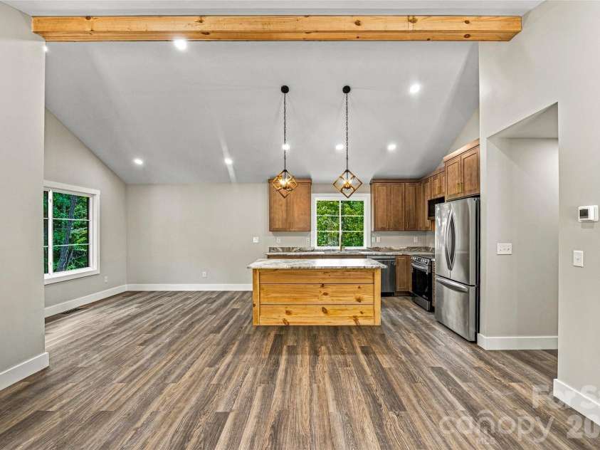 60 Catatoga Trail, Marion, NC 83452.  MLS# CAR4403563, YatesRealty ID 46556. Kitchen and dining area