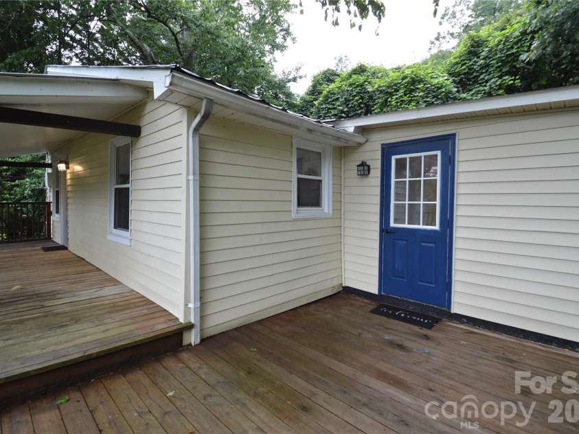 30 Porter Street, Tryon, NC 28782.  MLS# CAR4417421, YatesRealty ID 46558. 