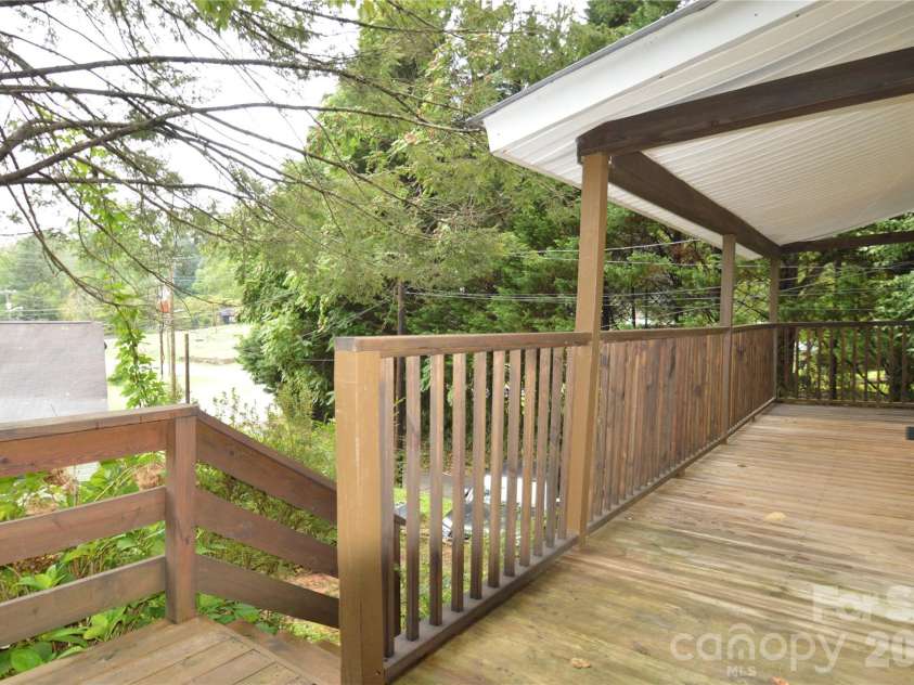 30 Porter Street, Tryon, NC 28782.  MLS# CAR4417421, YatesRealty ID 46558. 