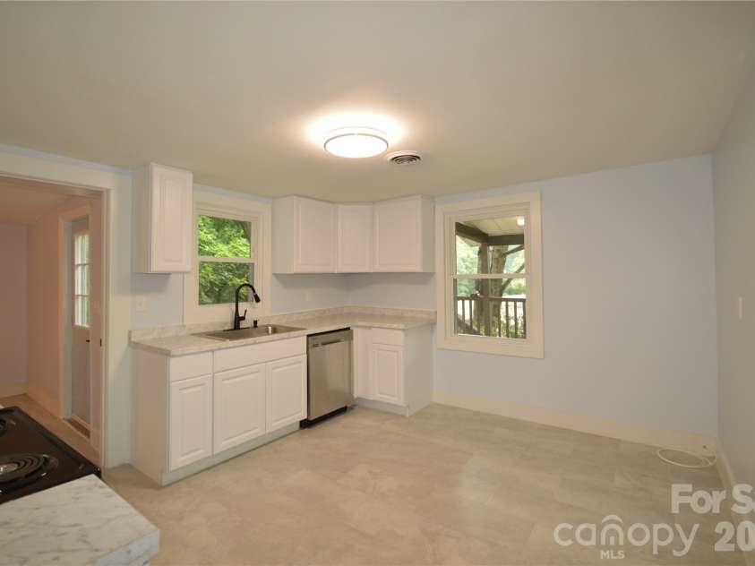 30 Porter Street, Tryon, NC 28782.  MLS# CAR4417421, YatesRealty ID 46558. 