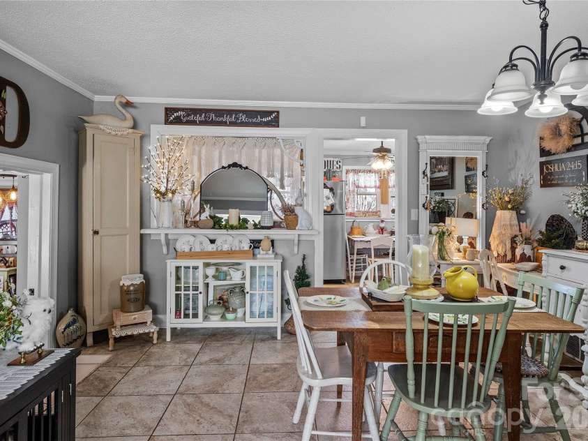 113 Hardy Street, Jonesville, NC 28642.  MLS# CAR4350746, YatesRealty ID 4656. Dining area