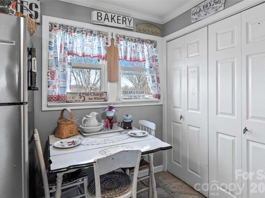 113 Hardy Street, Jonesville, NC 28642.  MLS# CAR4350746, YatesRealty ID 4656. Kitchen