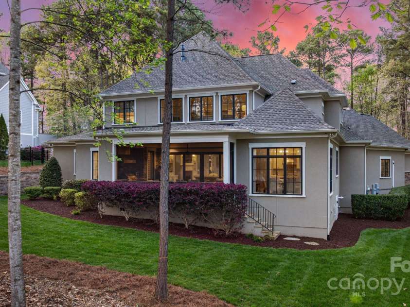 138 Great Point Drive, Mooresville, NC 28117.  MLS# CAR4242736, YatesRealty ID 4656. 