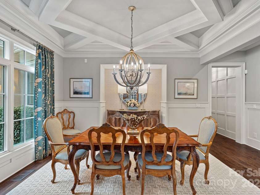 138 Great Point Drive, Mooresville, NC 28117.  MLS# CAR4242736, YatesRealty ID 4656. Custom dining room ceiling