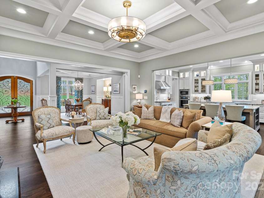 138 Great Point Drive, Mooresville, NC 28117.  MLS# CAR4242736, YatesRealty ID 4656. Open Great Room