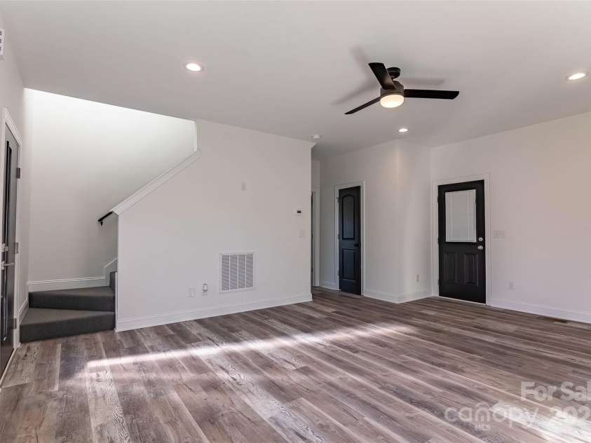 3024 Poplar Circle, Shelby, NC 28152.  MLS# CAR4324954, YatesRealty ID 4656. 