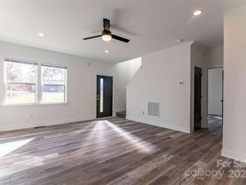 3024 Poplar Circle, Shelby, NC 28152.  MLS# CAR4324954, YatesRealty ID 4656. 