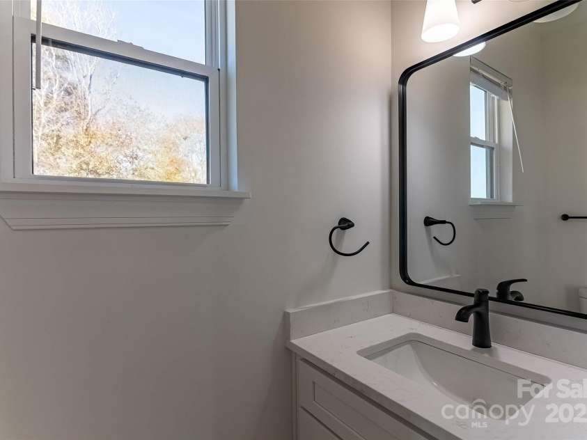 3024 Poplar Circle, Shelby, NC 28152.  MLS# CAR4324954, YatesRealty ID 4656. 