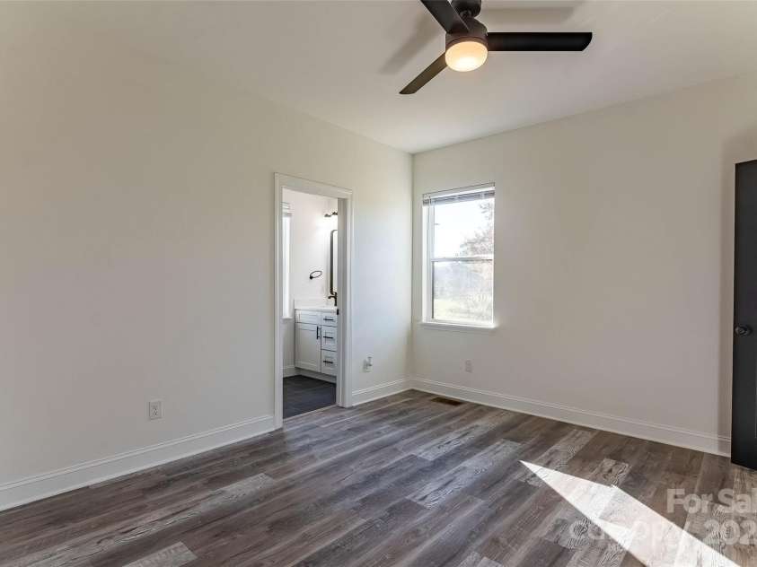 3024 Poplar Circle, Shelby, NC 28152.  MLS# CAR4324954, YatesRealty ID 4656. 