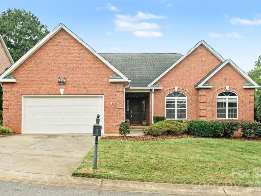 122 Hazeltine Court, Salisbury, NC 28144.  MLS# CAR4417661, YatesRealty ID 46561. 