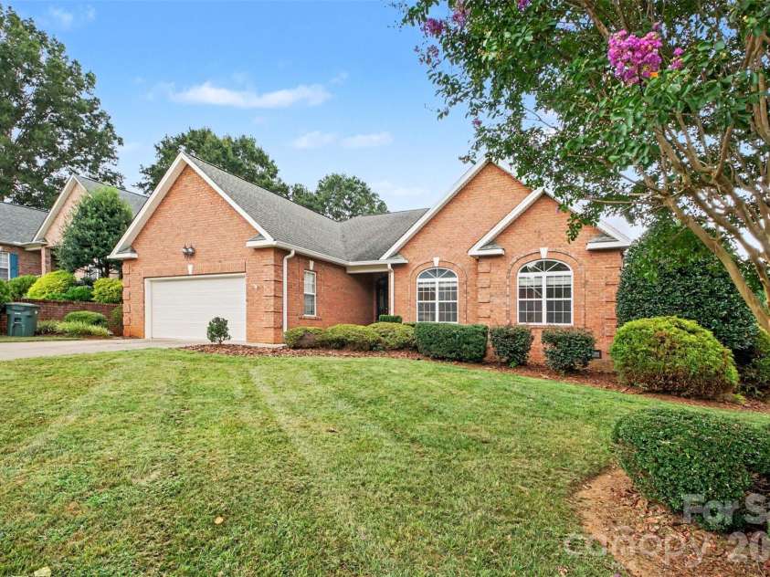 122 Hazeltine Court, Salisbury, NC 28144.  MLS# CAR4417661, YatesRealty ID 46561. 
