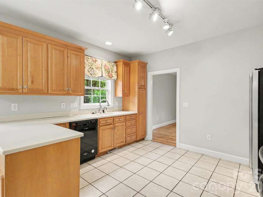 122 Hazeltine Court, Salisbury, NC 28144.  MLS# CAR4417661, YatesRealty ID 46561. 