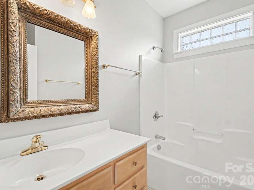 122 Hazeltine Court, Salisbury, NC 28144.  MLS# CAR4417661, YatesRealty ID 46561. 